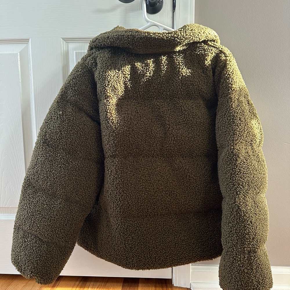 Varley Wilkins Sherpa Jacket - Olive - Picture 2 of 6